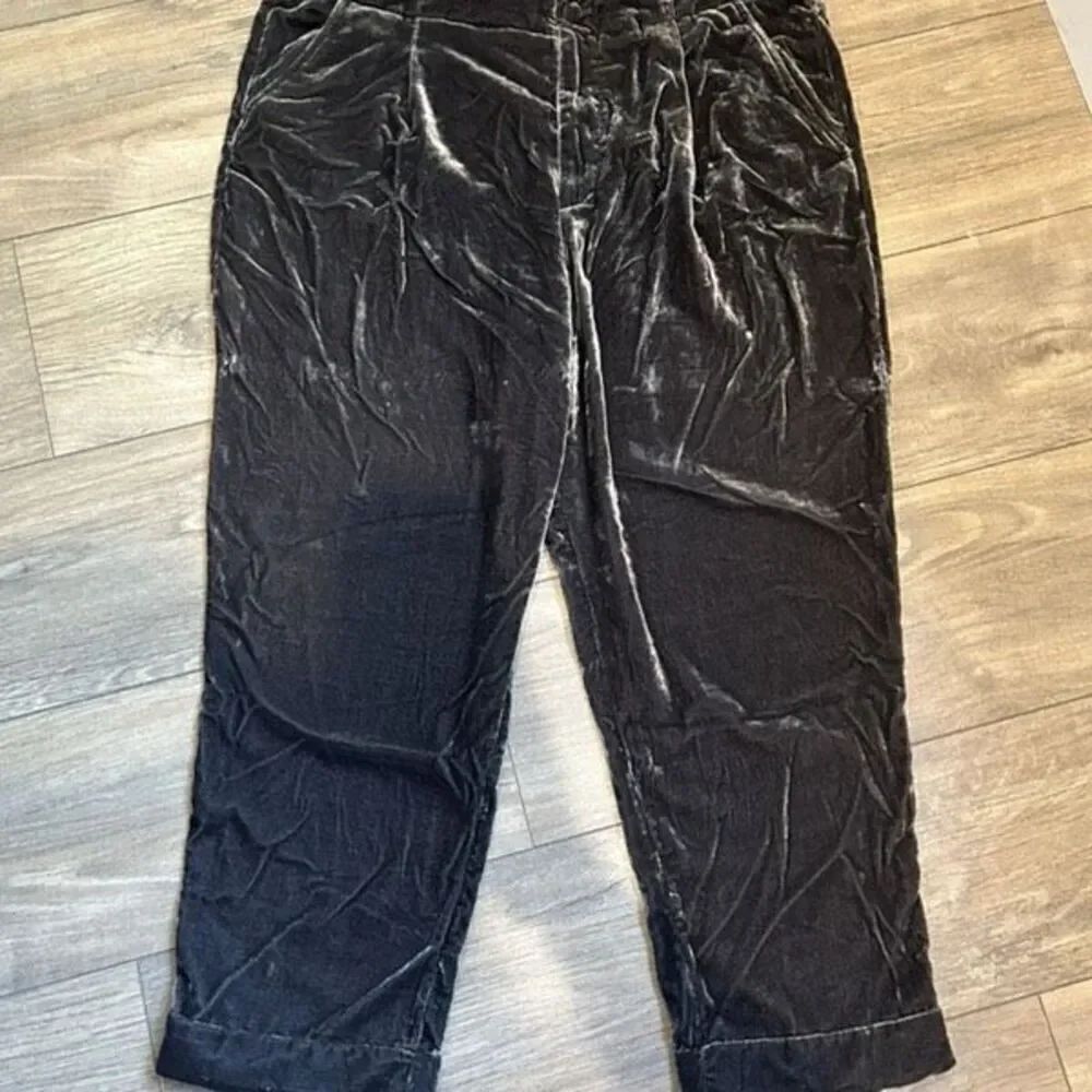 ANTHROPOLOGIE by ETT:TWA Velvet Cropped Pants